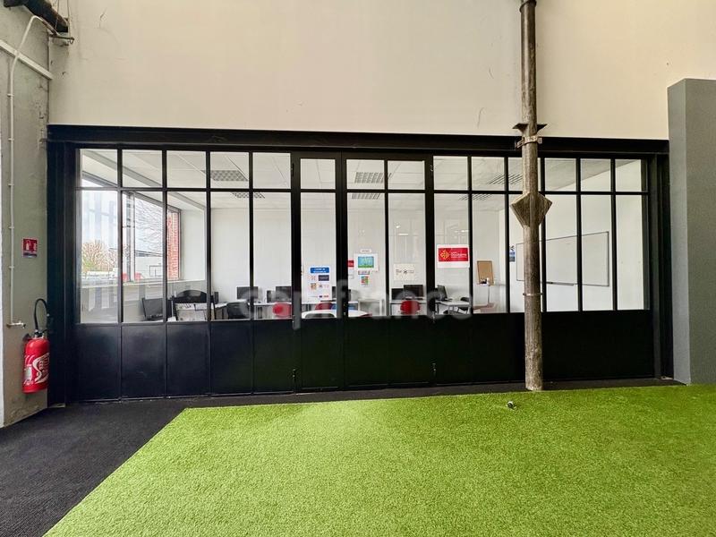 Bureau - 150 m² - 4 pièces