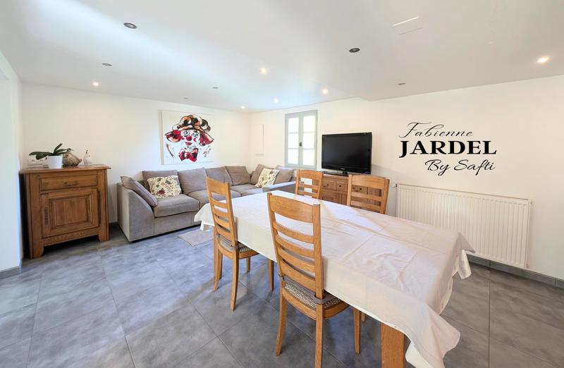 Maison - 170 m² - 6 pièces