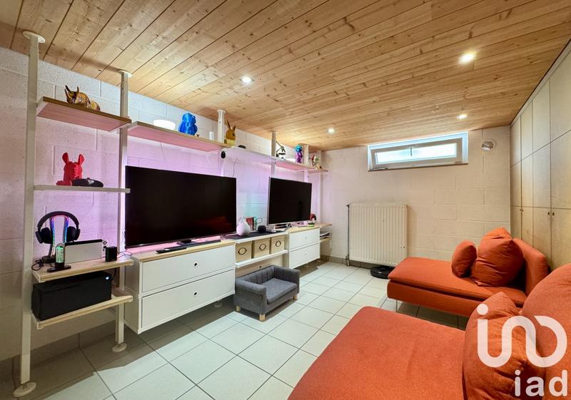 Maison - 199 m² - 7 pièces