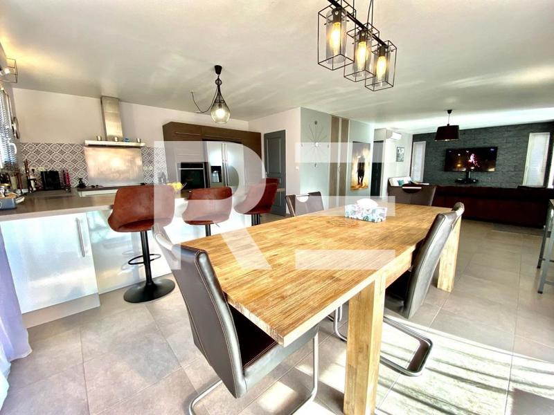 Maison - 132 m² - 5 pièces