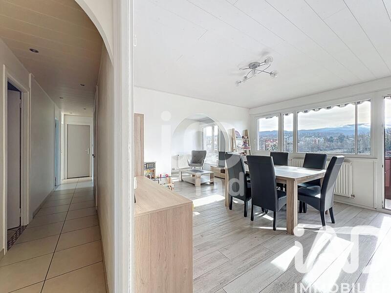 Appartement - 92 m² - 5 pièces