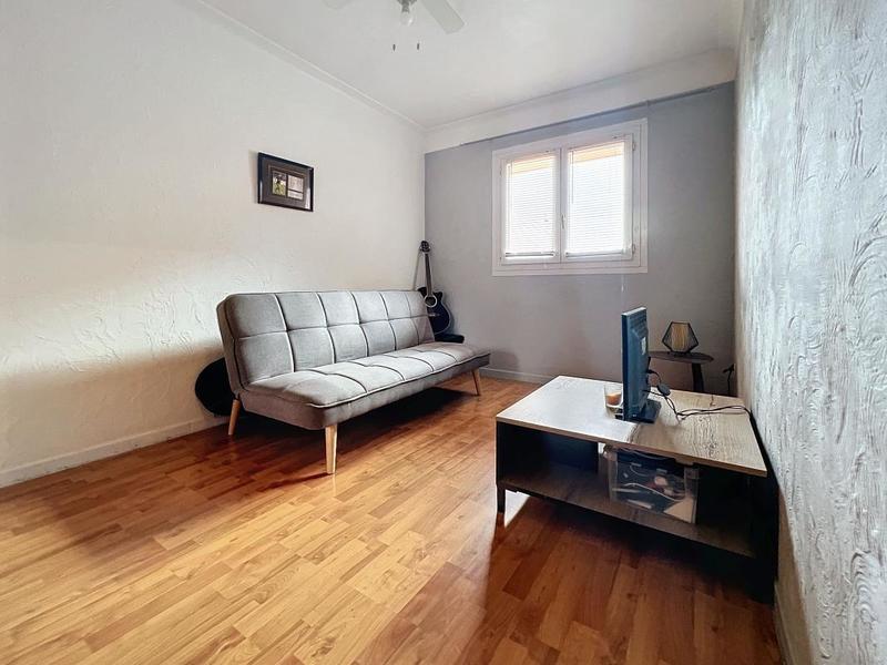 Appartement - 77 m² - 4 pièces