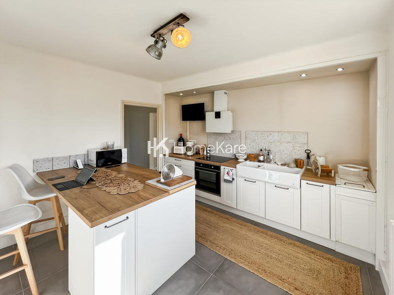 Maison - 200 m² - 5 pièces