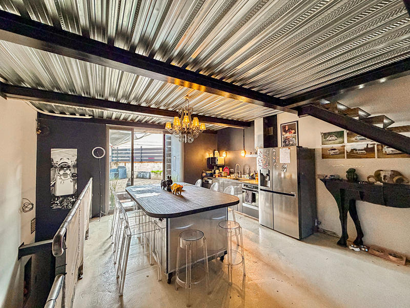 Maison - 170 m² - 6 pièces