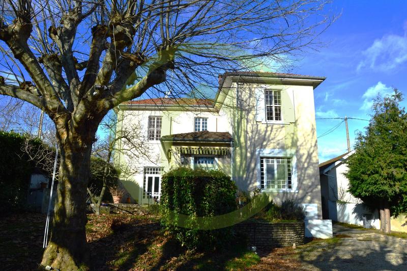 Maison bourgeoise - 194 m² - 7 pièces