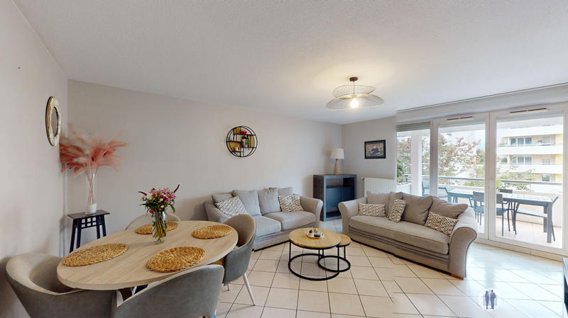 Appartement - 96 m² - 5 pièces