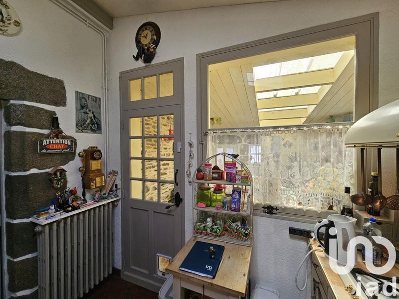 Maison - 313 m² - 9 pièces