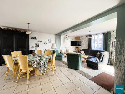 Maison - 151 m² - 5 pièces