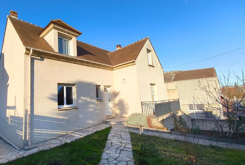 Maison - 115 m² - 7 pièces