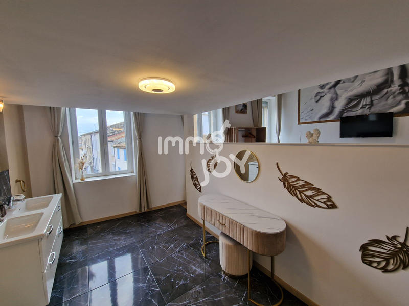 Maison de village - 226 m² - 7 pièces