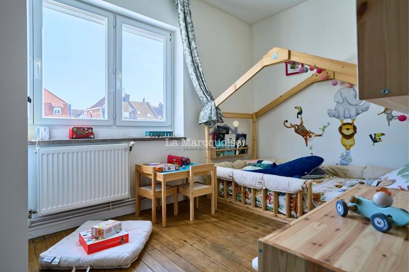 Maison - 95 m² - 4 pièces