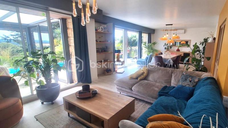 Maison de campagne - 180 m² - 6 pièces