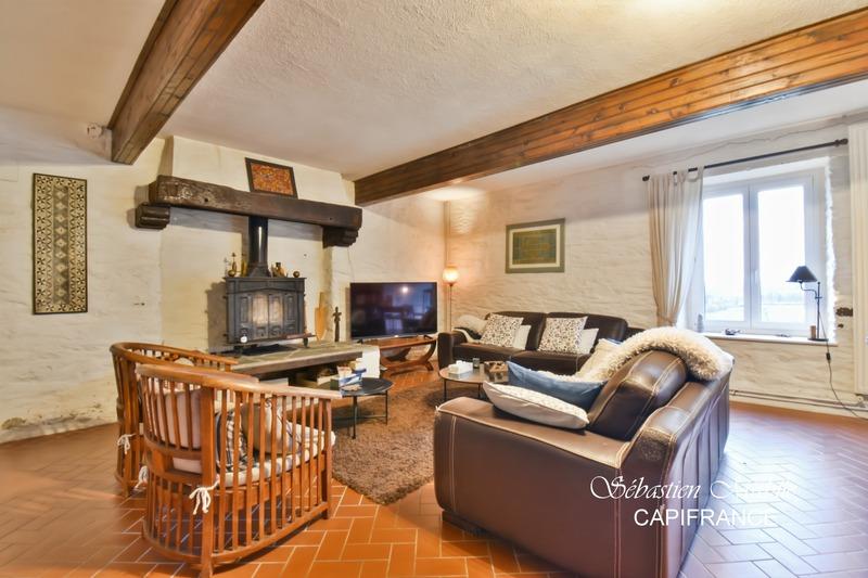 Maison - 198 m² - 7 pièces