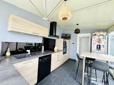 Appartement - 80 m² - 3 pièces