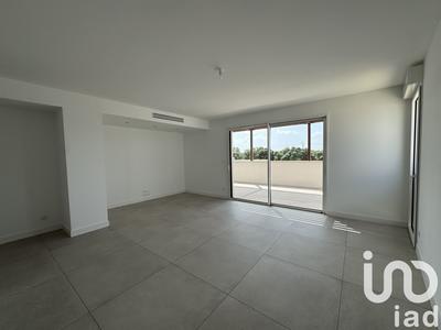 Appartement - 90 m² - 3 pièces