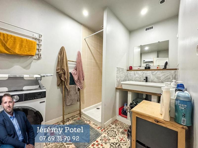 Maison - 99 m² - 5 pièces