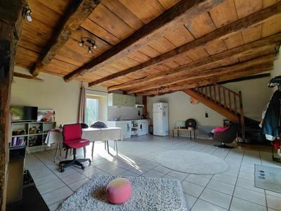 Maison en pierre - 76 m² - 4 pièces