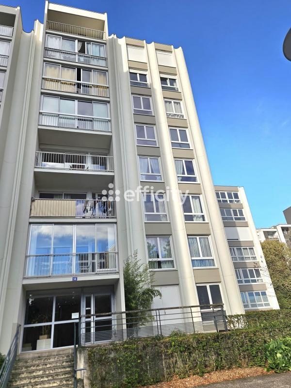 Appartement - 85 m² - 4 pièces