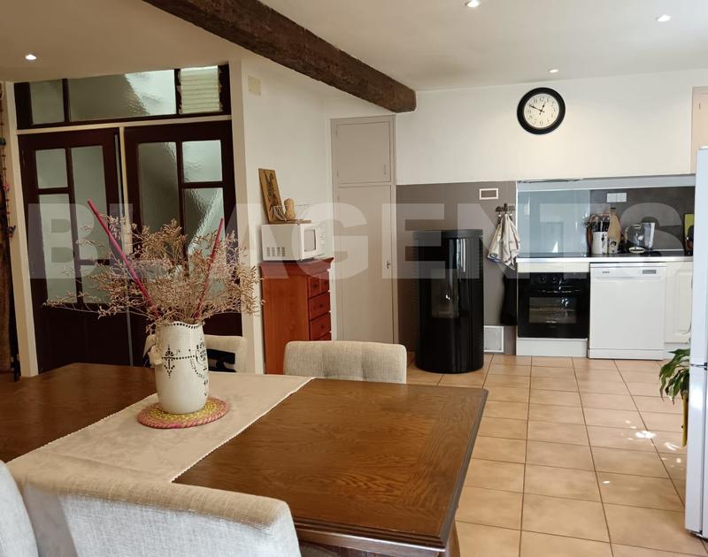 Maison de village - 144 m² - 9 pièces