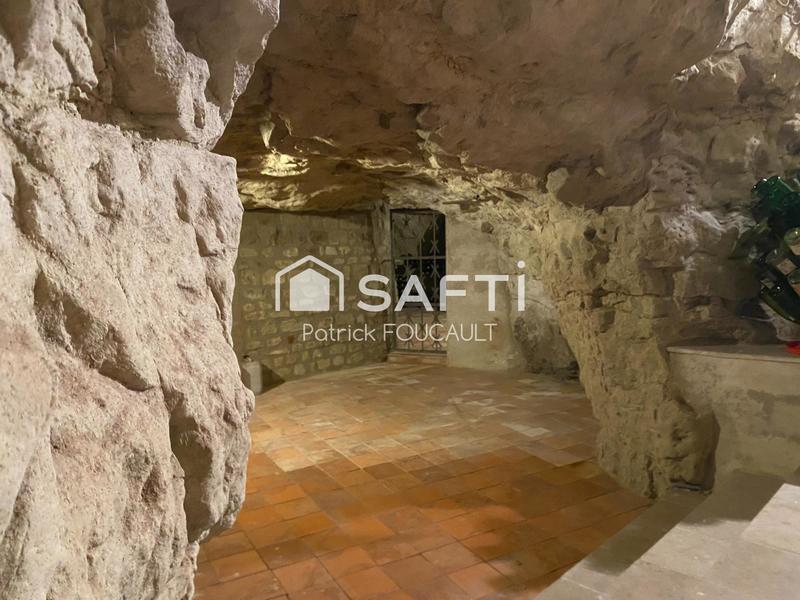 Maison - 240 m² - 7 pièces