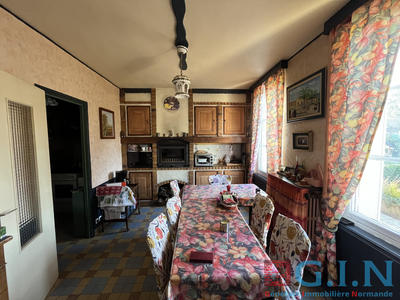 Maison - 276 m² - 5 pièces