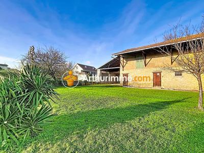 Maison - 202 m² - 2 pièces