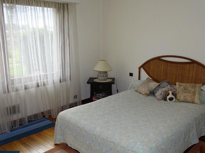 Maison - 208 m² - 8 pièces