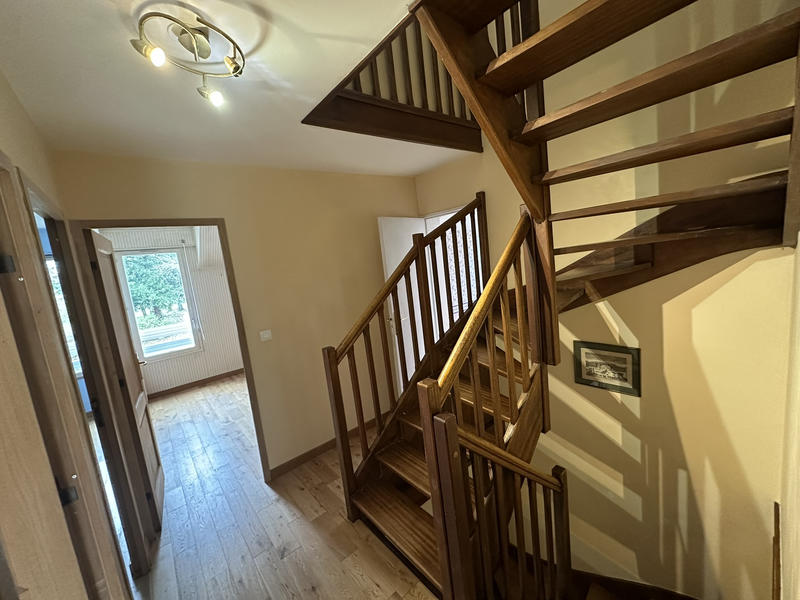 Maison - 150 m² - 7 pièces