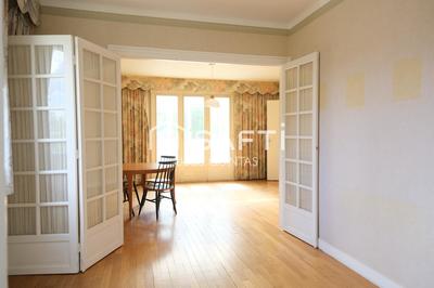 Maison - 106 m² - 5 pièces