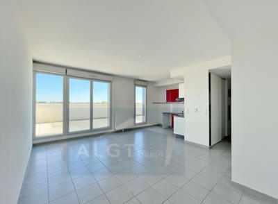 Appartement - 80 m² - 4 pièces