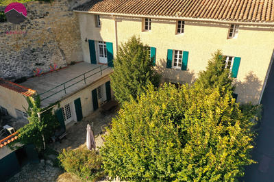 Bastide - 205 m² - 8 pièces