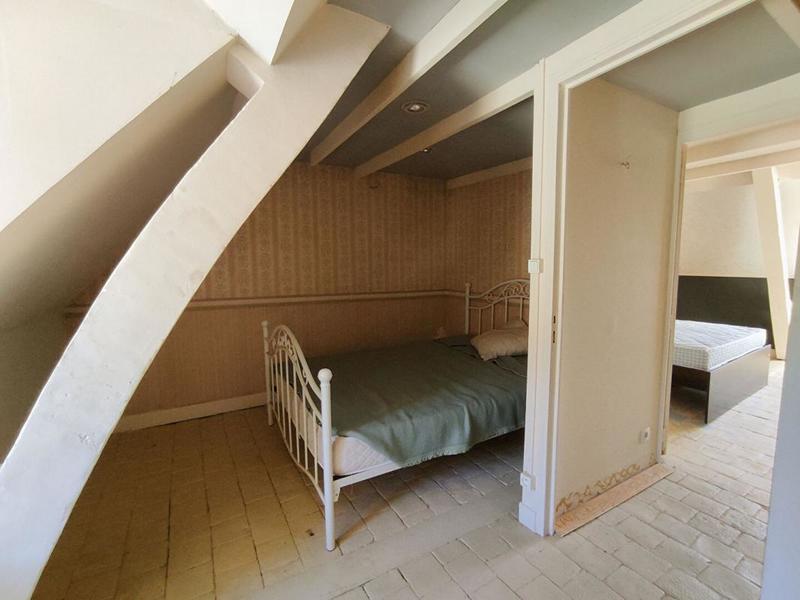 Maison - 254 m² - 10 pièces