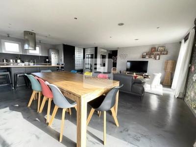 Villa - 144 m² - 5 pièces