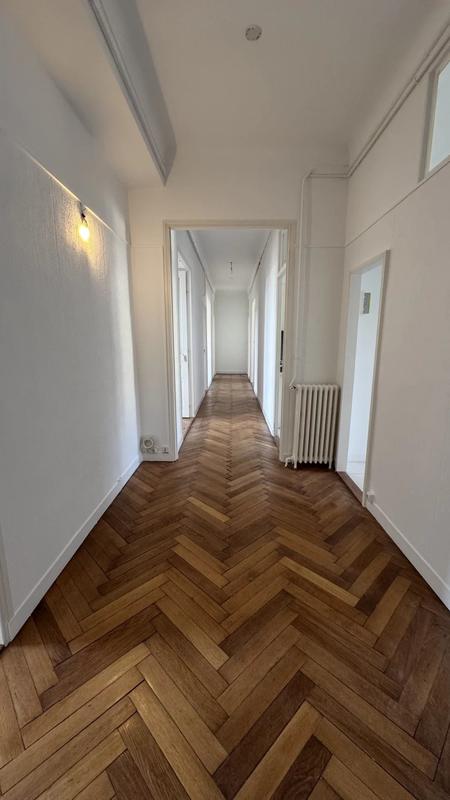 Appartement - 155 m² - 5 pièces