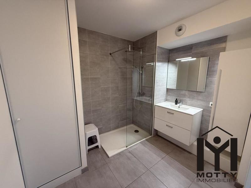 Appartement - 65 m² - 3 pièces