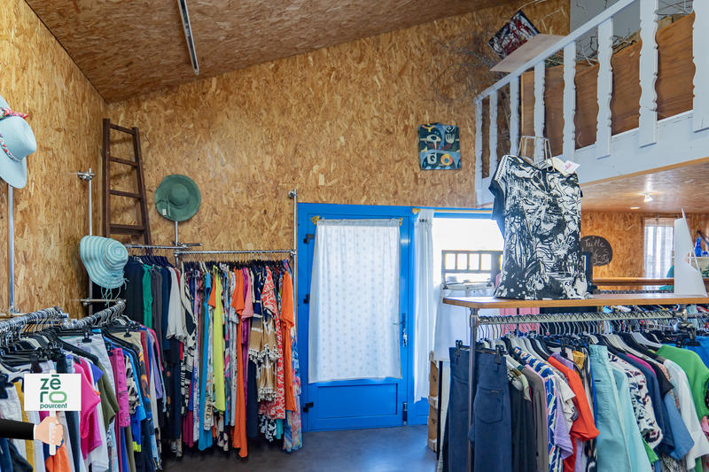 Fonds de commerce - Magasins - 150 m²