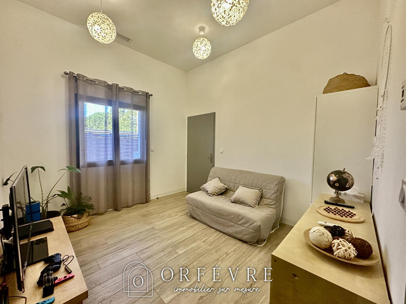 Maison - 180 m² - 6 pièces