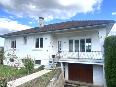 Maison - 88 m² - 4 pièces