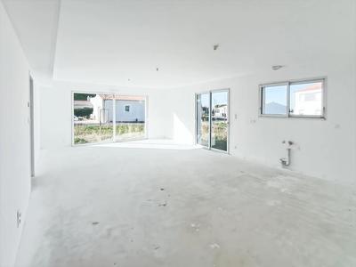 Maison - 90 m² - 3 pièces