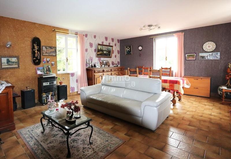 Demeure - 185 m² - 10 pièces