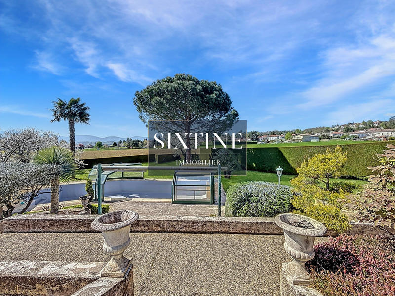 Maison - 144 m² - 10 pièces