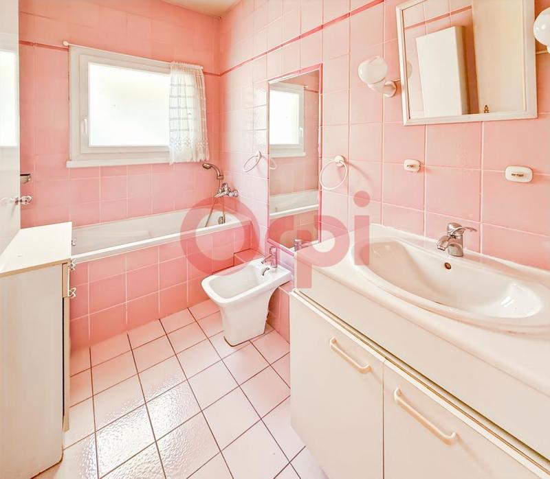 Appartement - 120 m² - 6 pièces