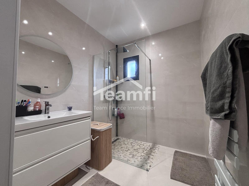 Maison contemporaine - 146 m² - 5 pièces