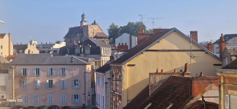 Appartement - 82 m² - 4 pièces