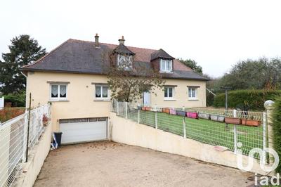 Maison - 276 m² - 8 pièces