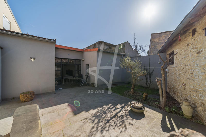 Loft - 85 m² - 4 pièces