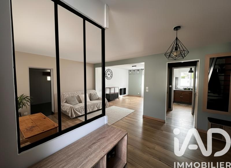 Maison - 98 m² - 5 pièces