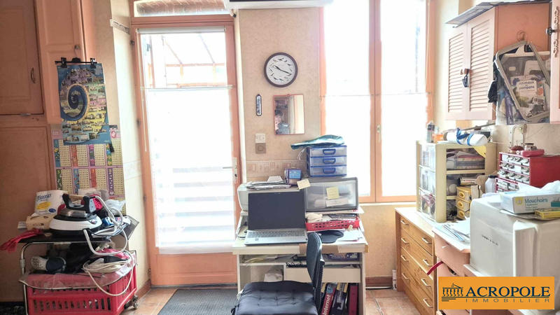 Maison - 280 m² - 12 pièces