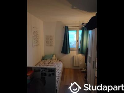 Chambre - 11 m² - 1 pièce