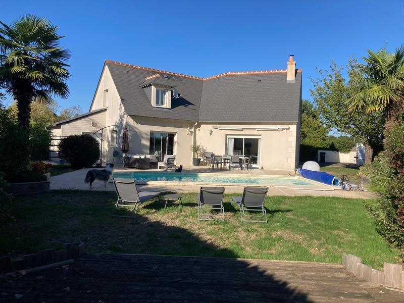Maison - 138 m² - 5 pièces